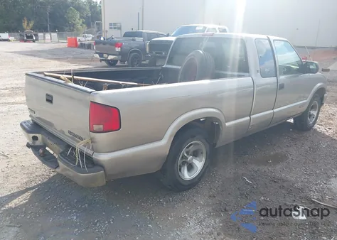 2002 Chevrolet S-10 Ls z USA, uszkodzony, nr VIN 1GCCS195928110593